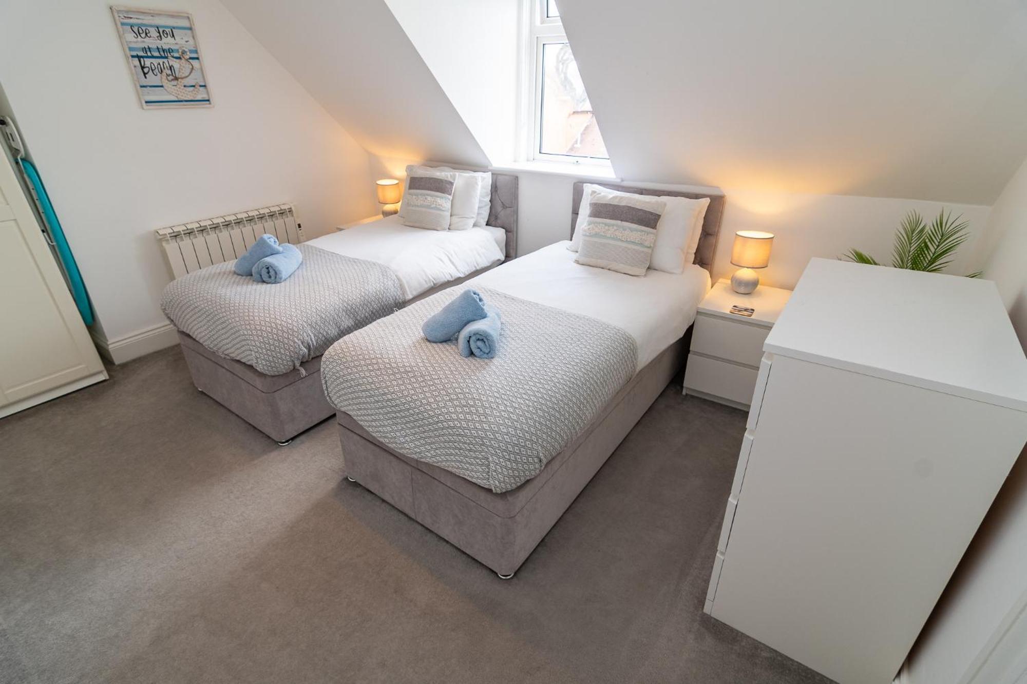 Light Airy 3 Bed Town Cntr Flat 700M To The Beach Bornemouth Extérieur photo