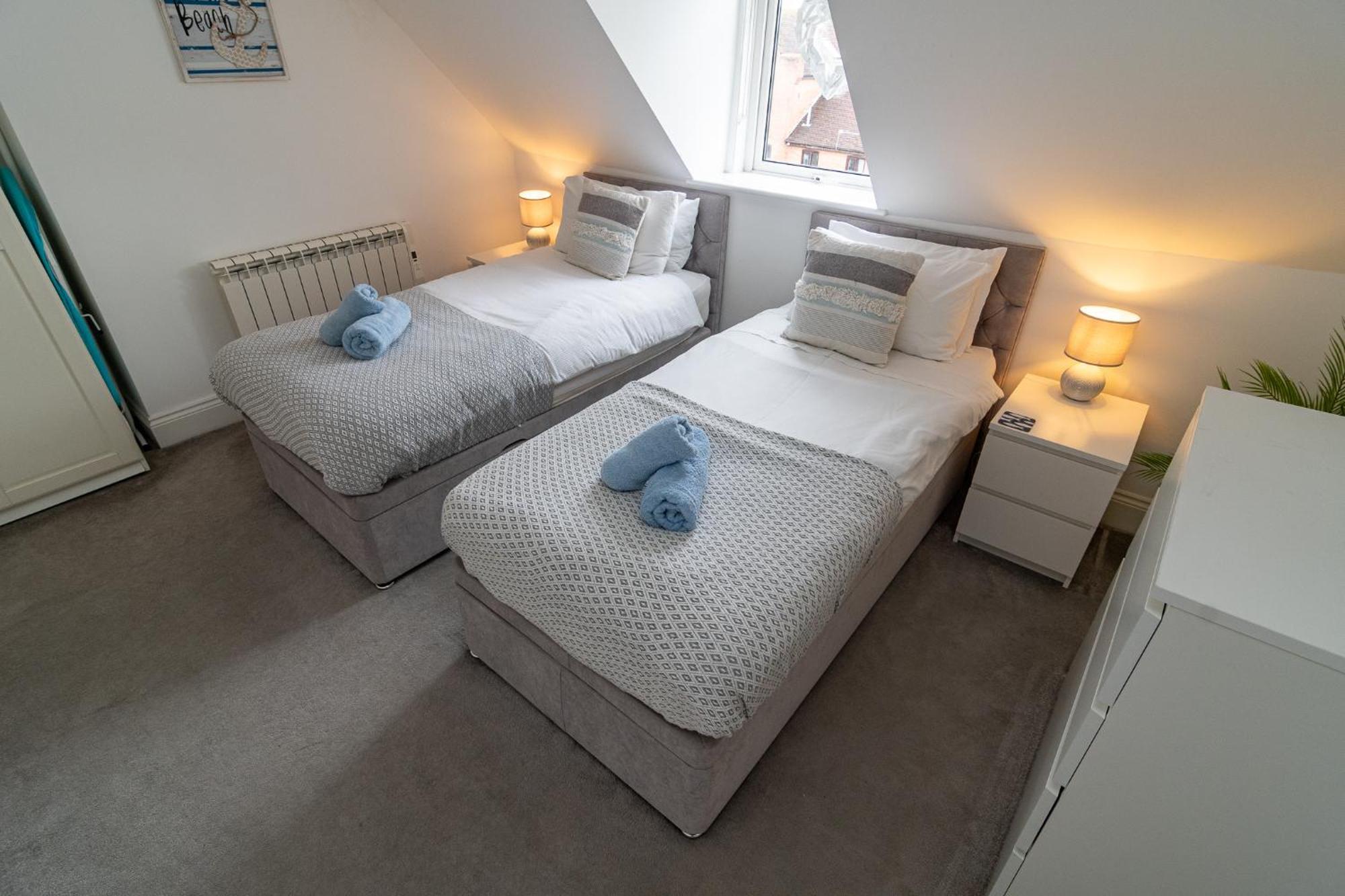 Light Airy 3 Bed Town Cntr Flat 700M To The Beach Bornemouth Extérieur photo
