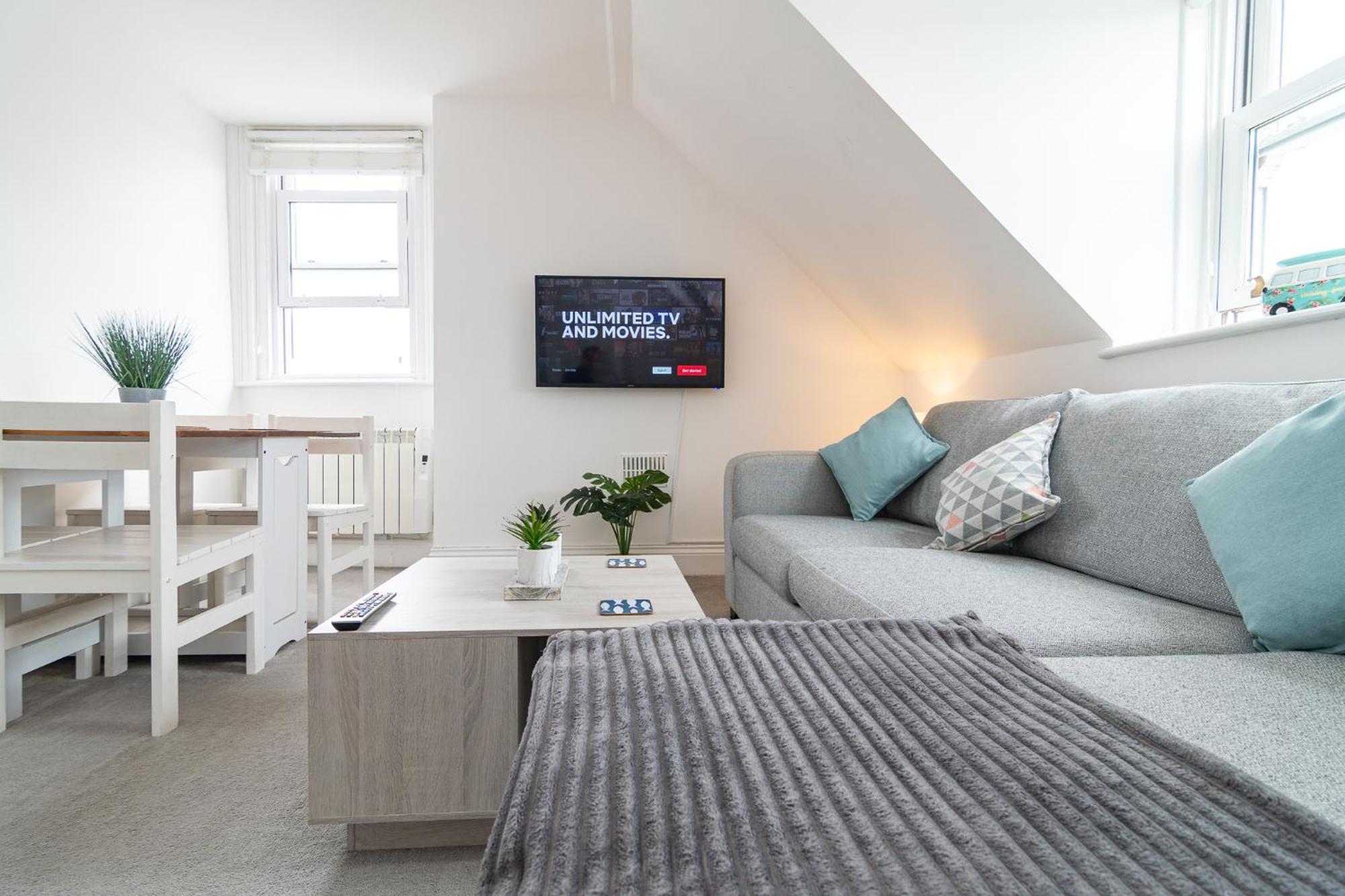 Light Airy 3 Bed Town Cntr Flat 700M To The Beach Bornemouth Extérieur photo